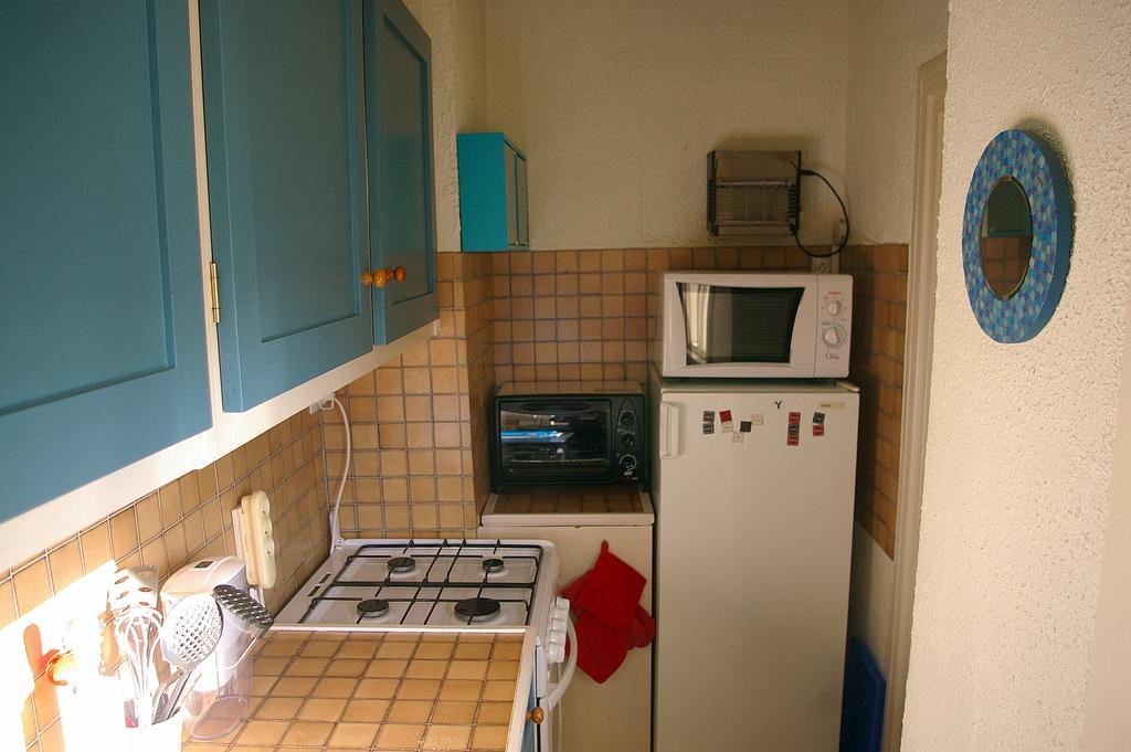 Le Puley Chambres Au Logis Des Acacias מראה חיצוני תמונה