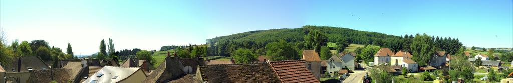 Le Puley Chambres Au Logis Des Acacias מראה חיצוני תמונה